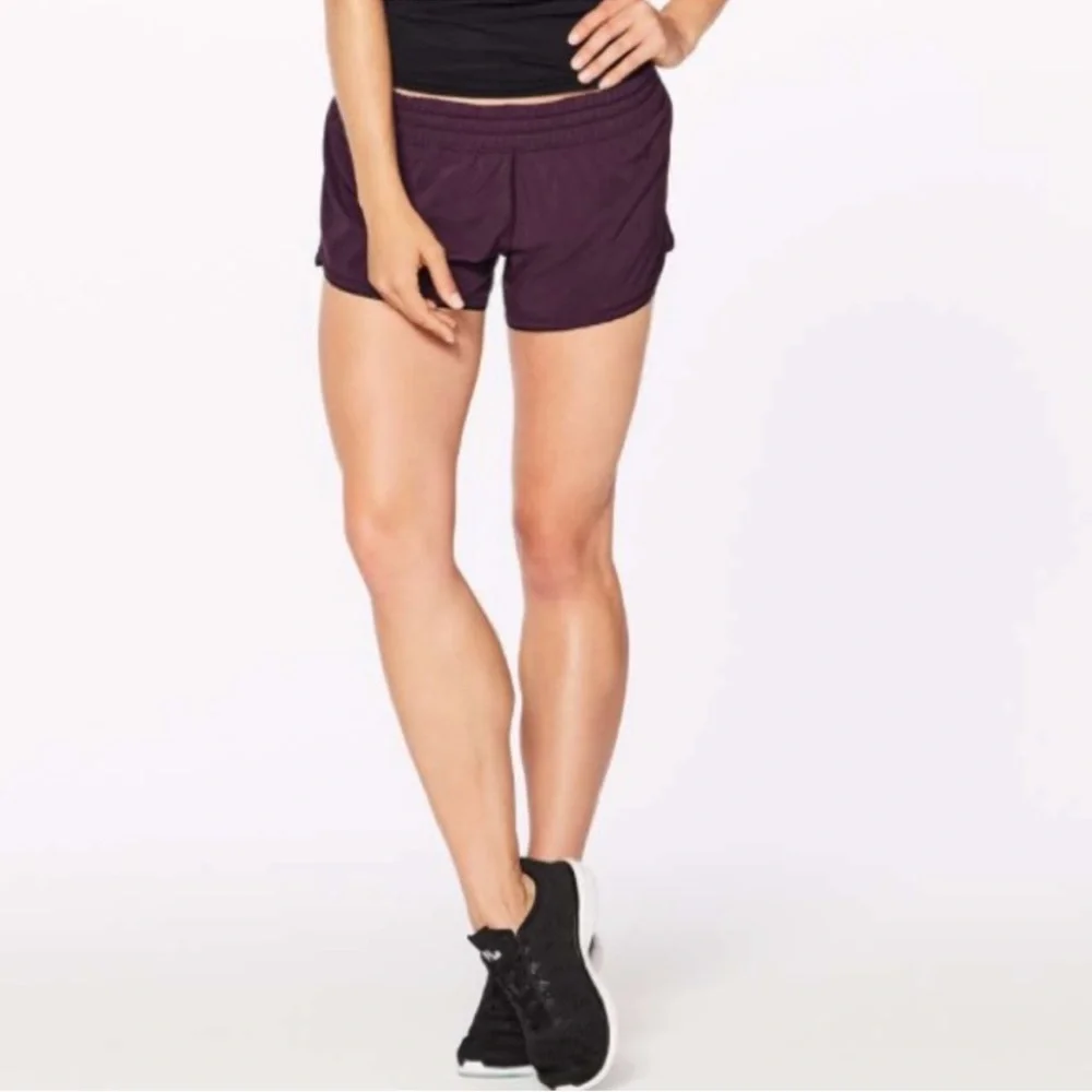 Pristine Lululemon Seek The Heat Short II Dark Adobe size: 8 - Picture 2 of 14
